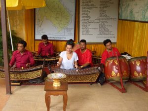 王宮音楽の演奏に観光客が参加できるサービス