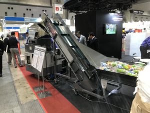 ペットボトルラベルの除袋機